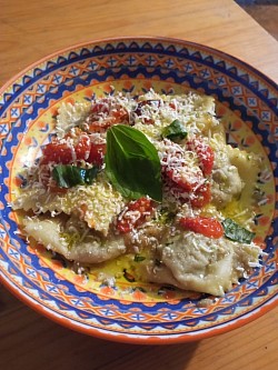 Tortelli di Fassona con pomodoro , basilico e ricotta salata al forno